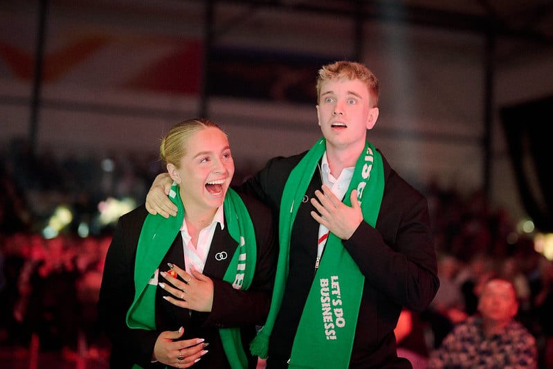 Billede af de to vindere i konkurrencen Handel.