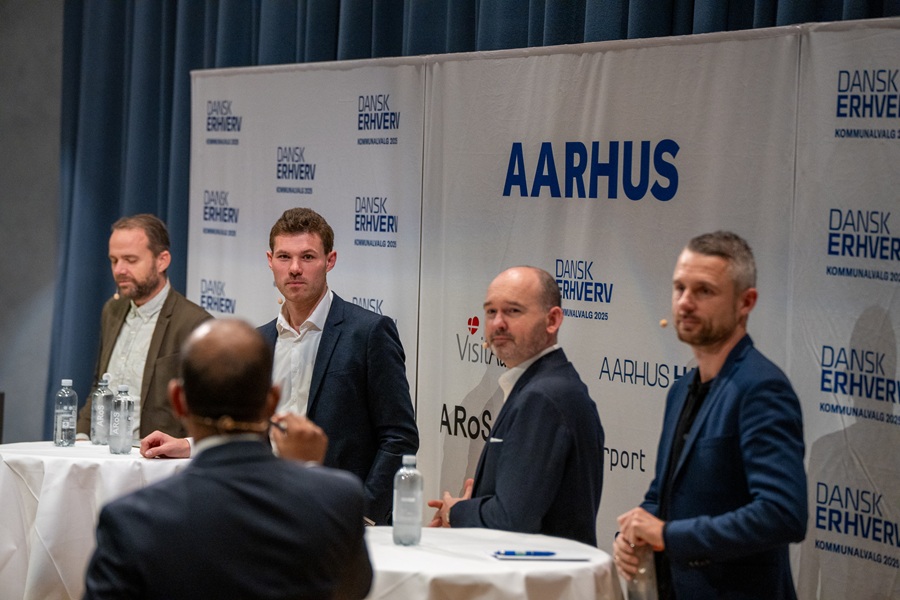 Lokalkandidaterne fra Aarhus Kommune i en paneldebat