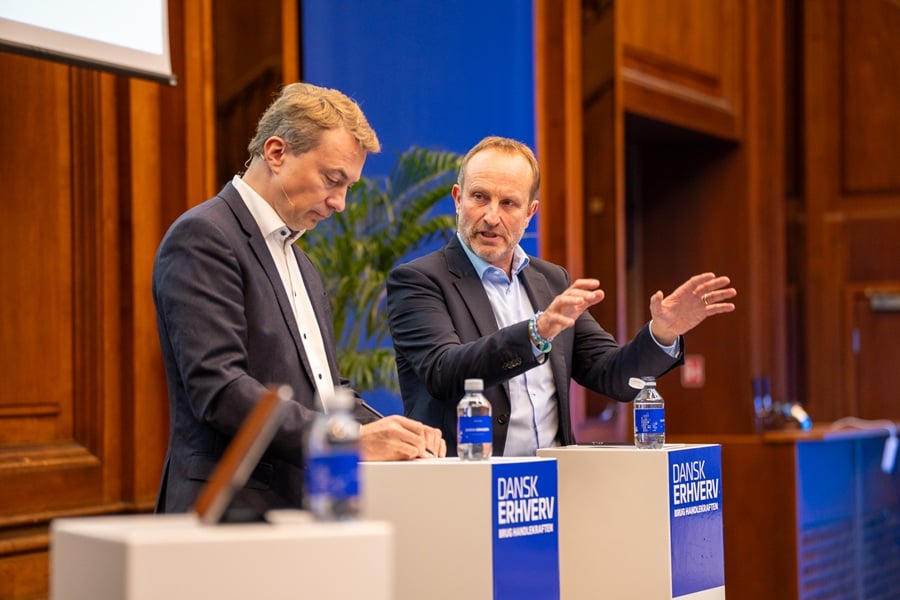 Formand for DF Morten Messerschmidt og politisk leder for RV Martin Lidegaard i en debat