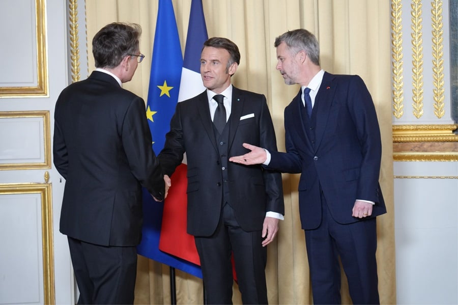 bmk-macron-kongen-900.jpg