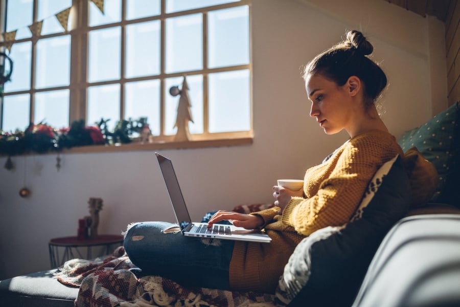 Kvinder handler online