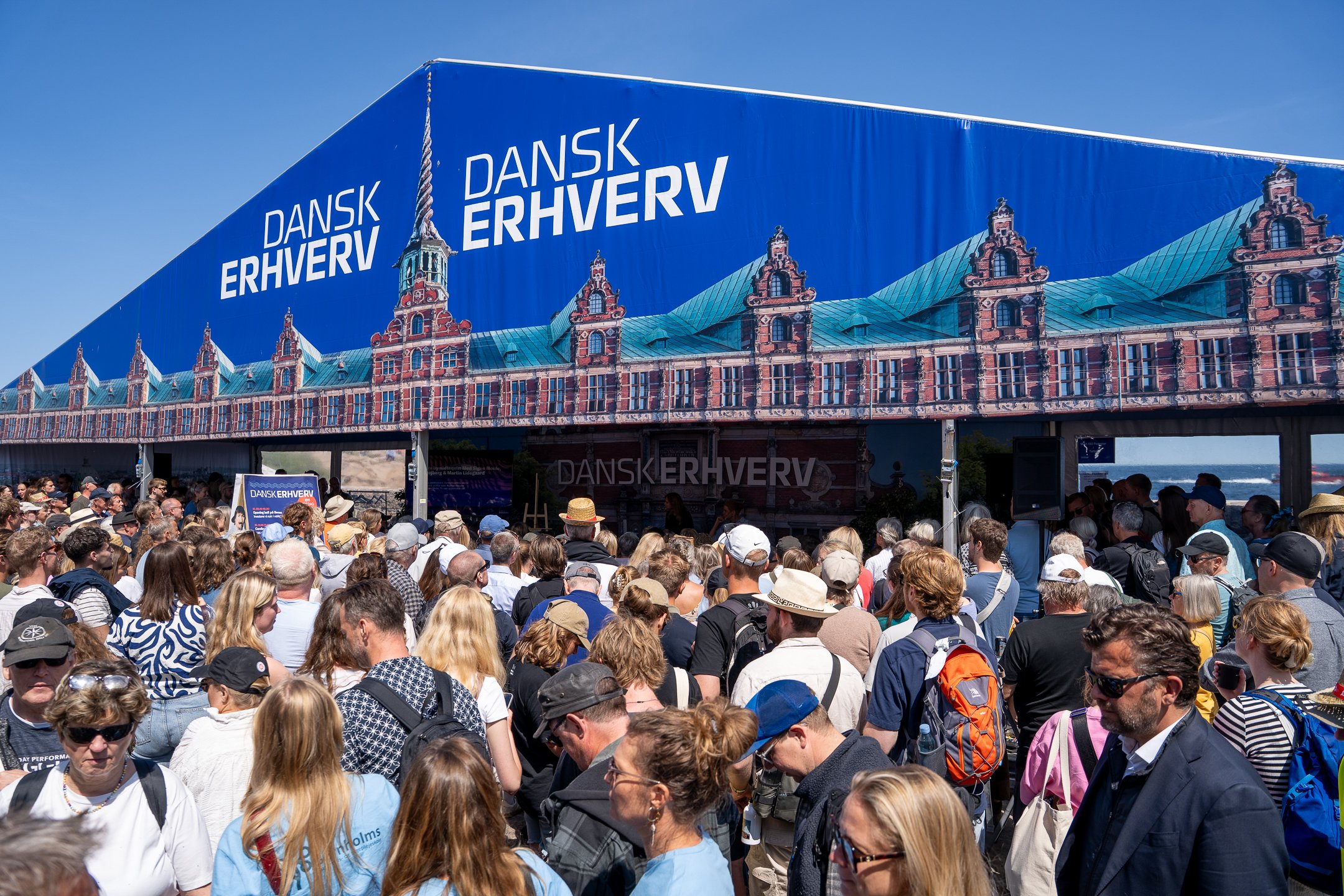 Billede af Dansk Erhvervs telt til folkem&oslash;det 